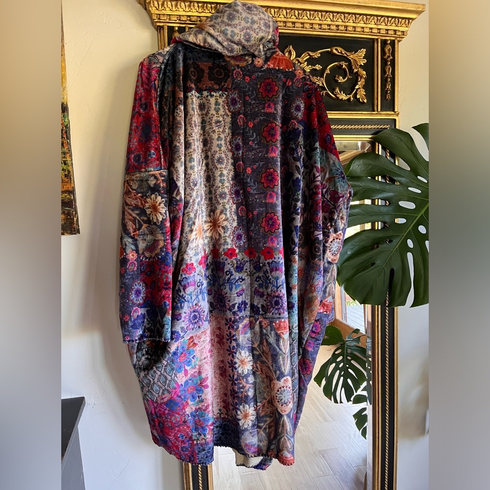 Natural Life Hooded Blanket Kimono Robe